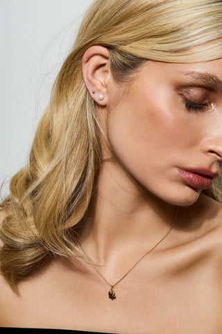 PIA | PEARL STUDS