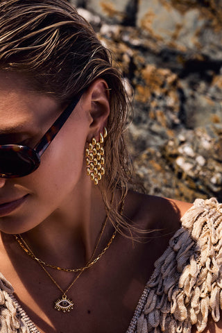 VIVIENNE | DROPS