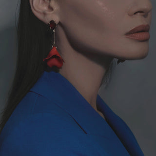 SCARLET STEM | EARRING