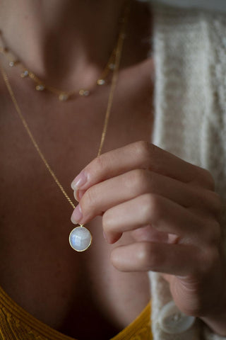 MOONSTONE | NECKLACE