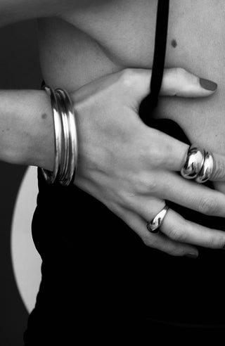 ROZ | BANGLE SILVER