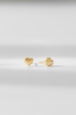 MINI SOLID GOLD HEARTS | STUDS