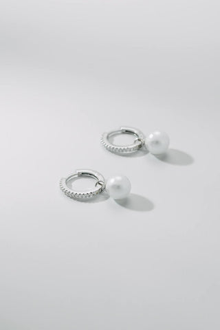 JUNIE | PEARL HUGGIES SILVER