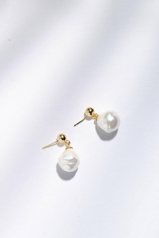 POPPY PEARL | STUD EARRINGS